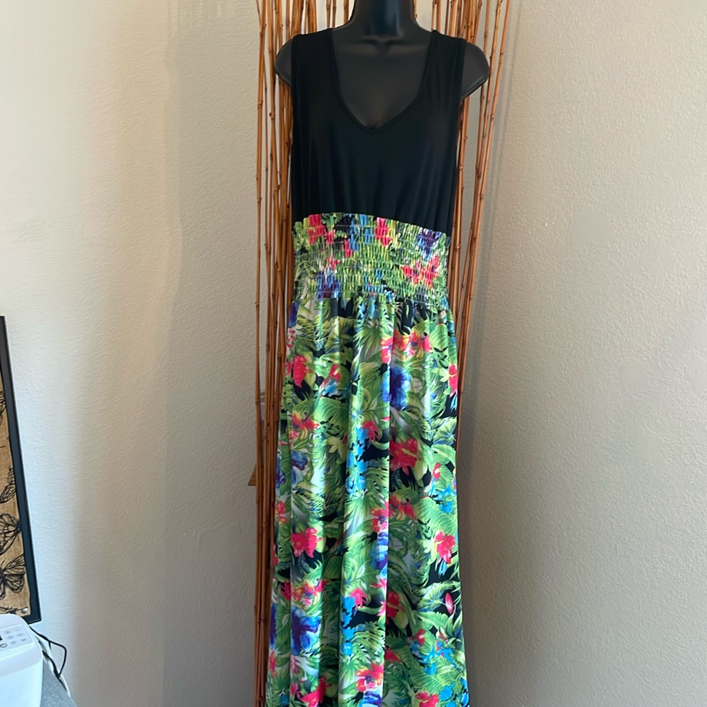 Maxi Large Floral Pattern Dress